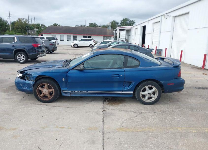 Photo 14 of 1998 Ford Mustang (VIN 1FAFP404XWF213047)