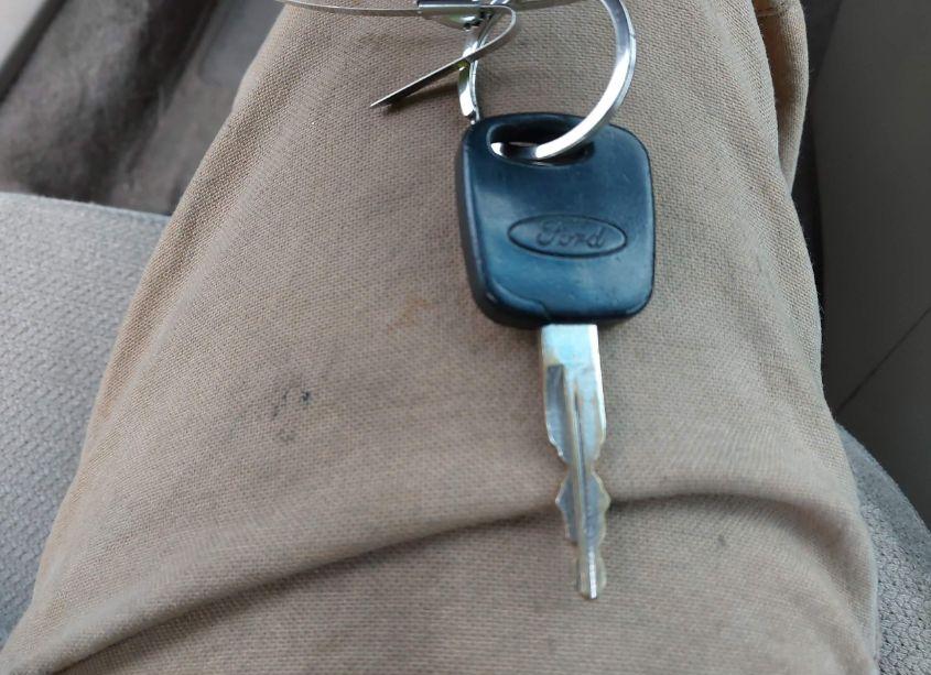 Photo 11 of 1999 Ford Mustang (VIN 1FAFP404XXF154115)