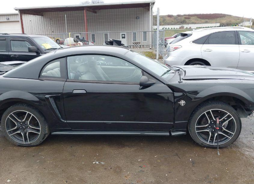 Photo 14 of 1999 Ford Mustang (VIN 1FAFP404XXF154115)