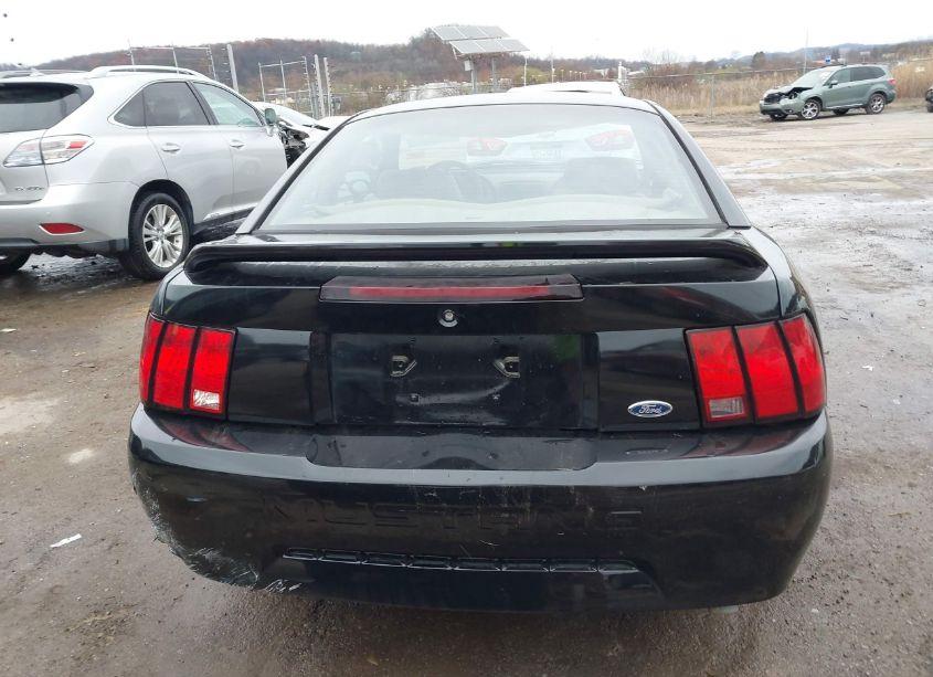 Photo 17 of 1999 Ford Mustang (VIN 1FAFP404XXF154115)