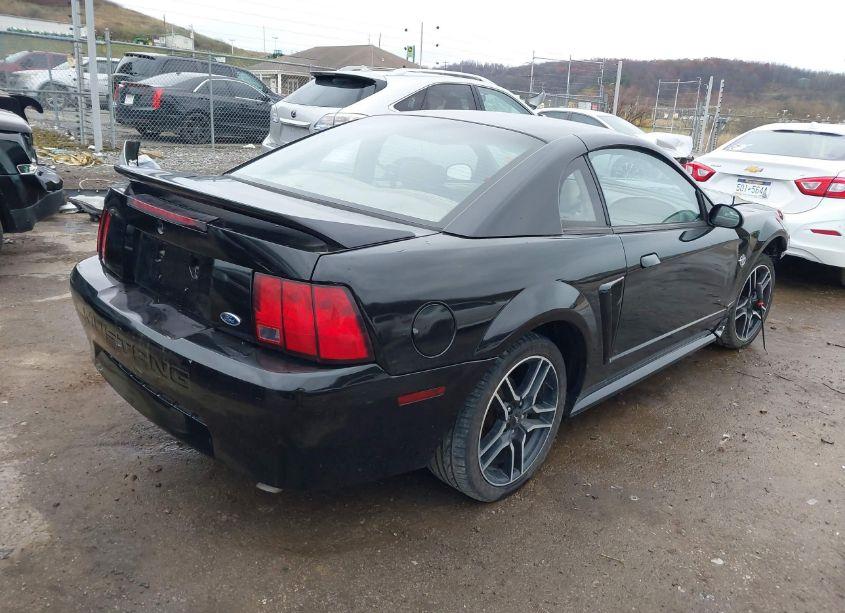 Photo 4 of 1999 Ford Mustang (VIN 1FAFP404XXF154115)
