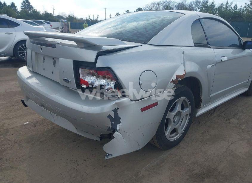 Photo 6 of 2004 Ford Mustang (VIN 1FAFP40604F211340)