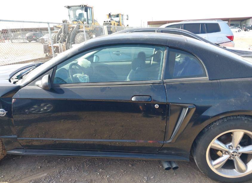 Photo 15 of 2004 Ford Mustang (VIN 1FAFP40614F161094)