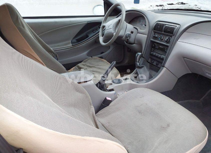 Photo 5 of 2004 Ford Mustang (VIN 1FAFP40614F190532)