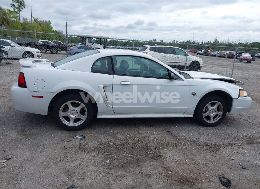 Photo 14 of 2004 Ford Mustang (VIN 1FAFP40624F135586)
