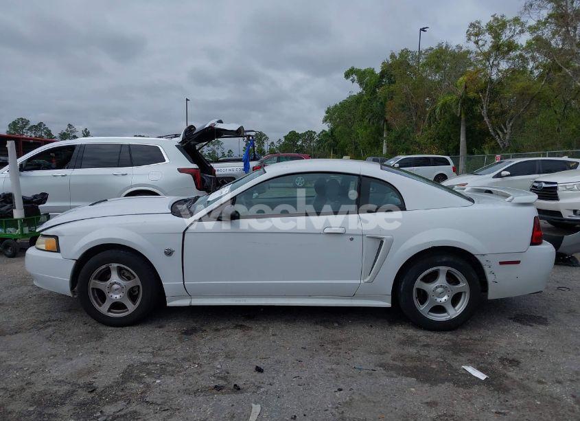 Photo 15 of 2004 Ford Mustang (VIN 1FAFP40624F135586)