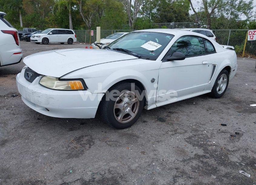 Photo 2 of 2004 Ford Mustang (VIN 1FAFP40624F135586)