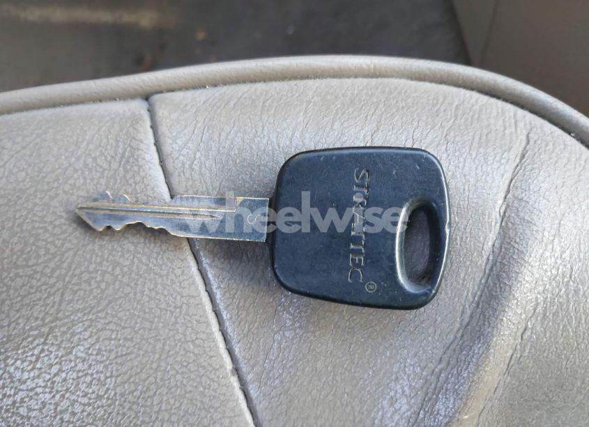 Photo 11 of 2004 Ford Mustang (VIN 1FAFP40624F137743)