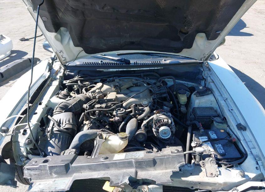 Photo 10 of 2004 Ford Mustang (VIN 1FAFP40664F156926)