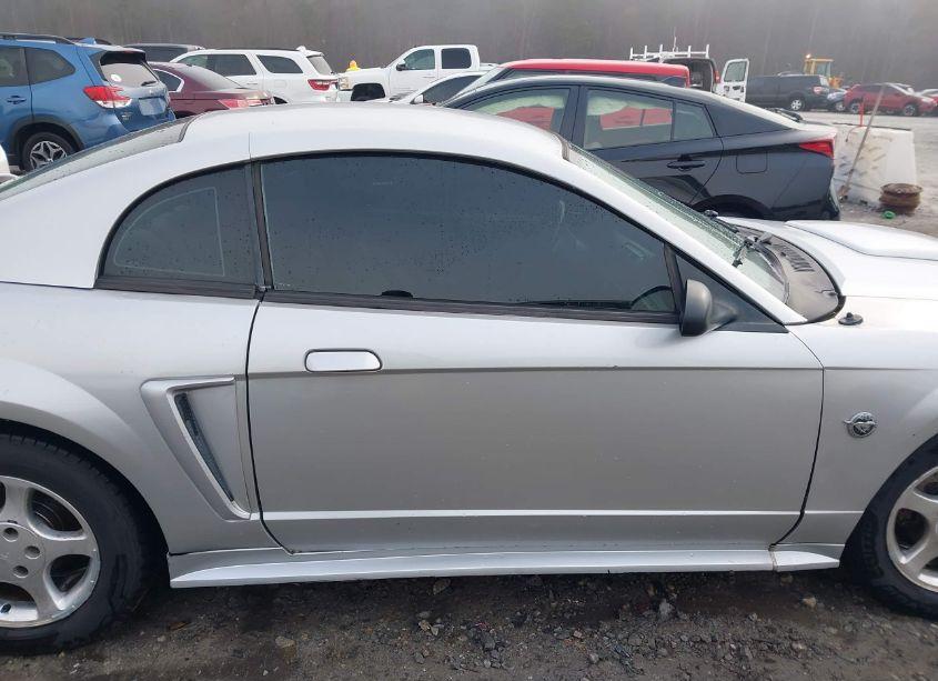 Photo 14 of 2004 Ford Mustang (VIN 1FAFP40674F176862)