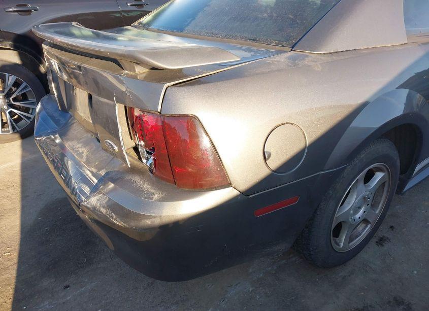 Photo 12 of 2004 Ford Mustang (VIN 1FAFP40674F191815)