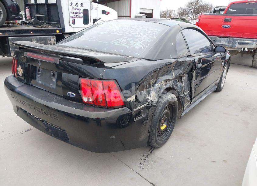 Photo 4 of 2004 Ford Mustang (VIN 1FAFP40684F138315)