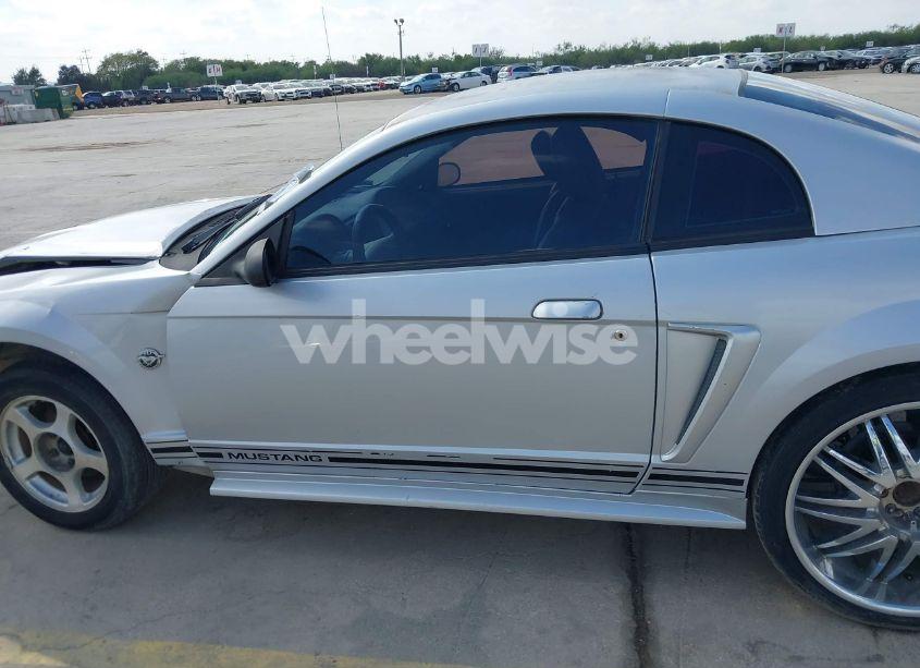 Photo 15 of 2004 Ford Mustang (VIN 1FAFP40684F174831)