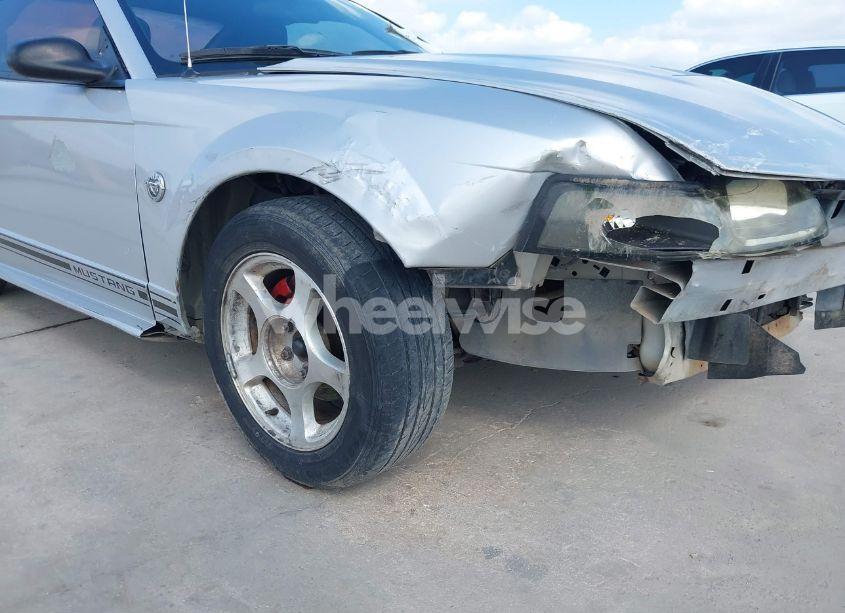 Photo 18 of 2004 Ford Mustang (VIN 1FAFP40684F174831)