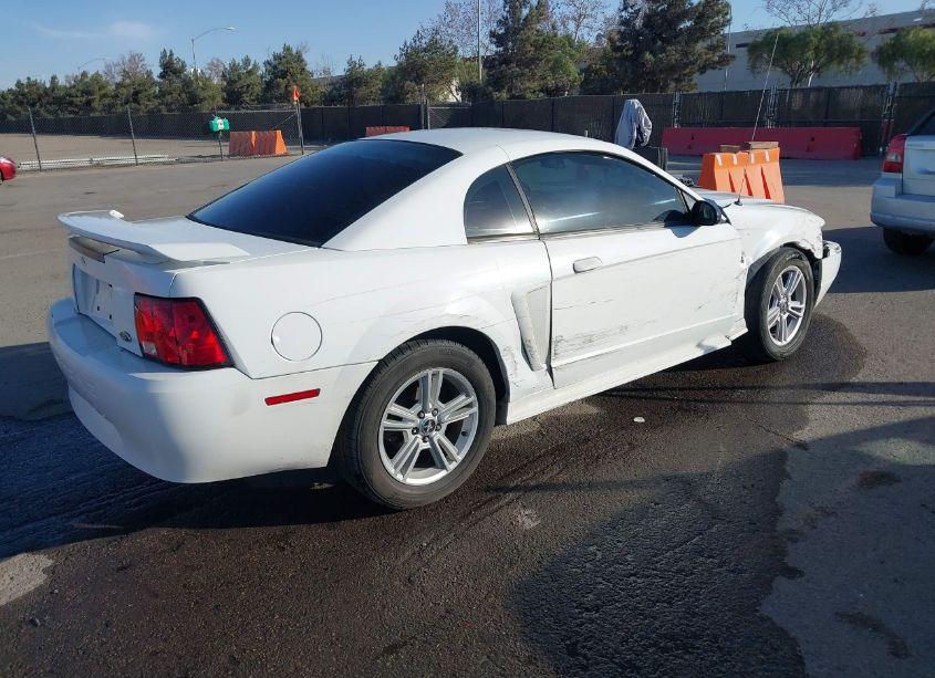 Photo 4 of 2004 Ford Mustang (VIN 1FAFP40684F205141)