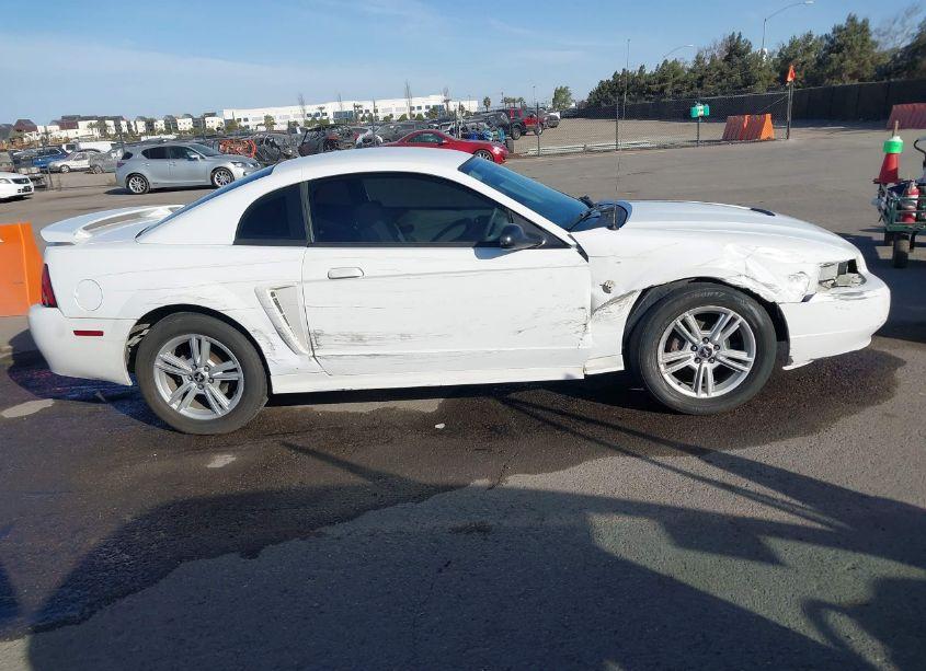Photo 6 of 2004 Ford Mustang (VIN 1FAFP40684F205141)