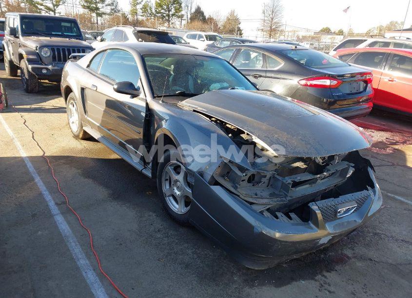 2004 Ford Mustang (VIN 1FAFP40684F235272) main photo