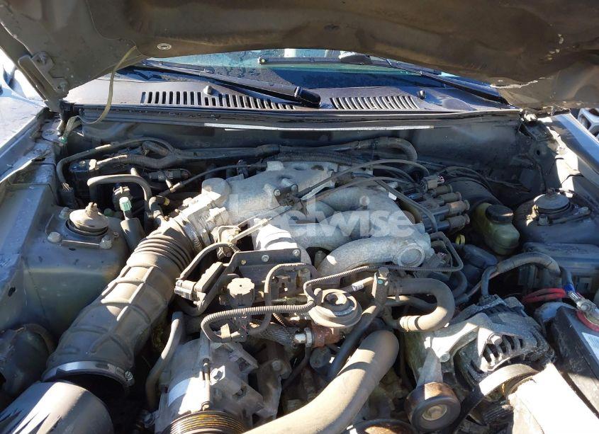 Photo 10 of 2004 Ford Mustang (VIN 1FAFP40684F235272)