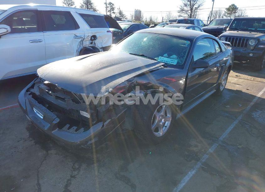Photo 2 of 2004 Ford Mustang (VIN 1FAFP40684F235272)