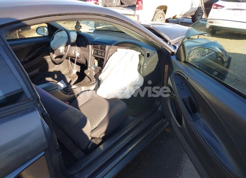 Photo 5 of 2004 Ford Mustang (VIN 1FAFP40684F235272)