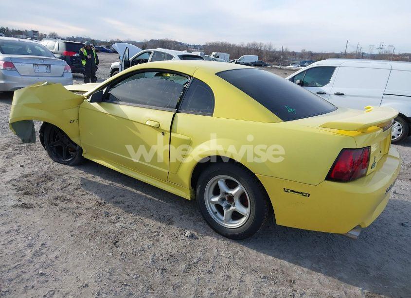 Photo 3 of 2001 Ford Mustang GT (VIN 1FAFP42X01F154641)
