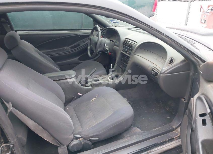 Photo 5 of 2002 Ford Mustang GT (VIN 1FAFP42X02F208862)