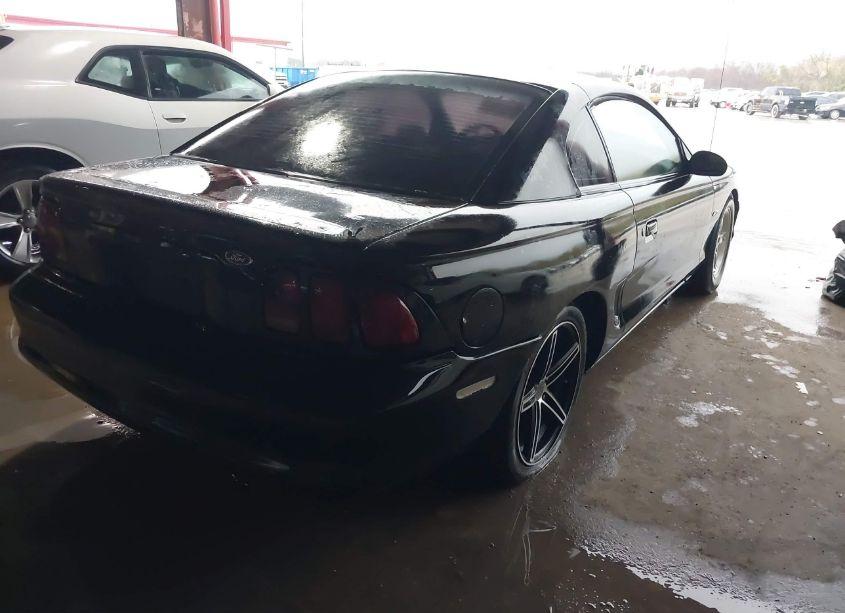 Photo 4 of 1998 Ford Mustang GT (VIN 1FAFP42X0WF228261)