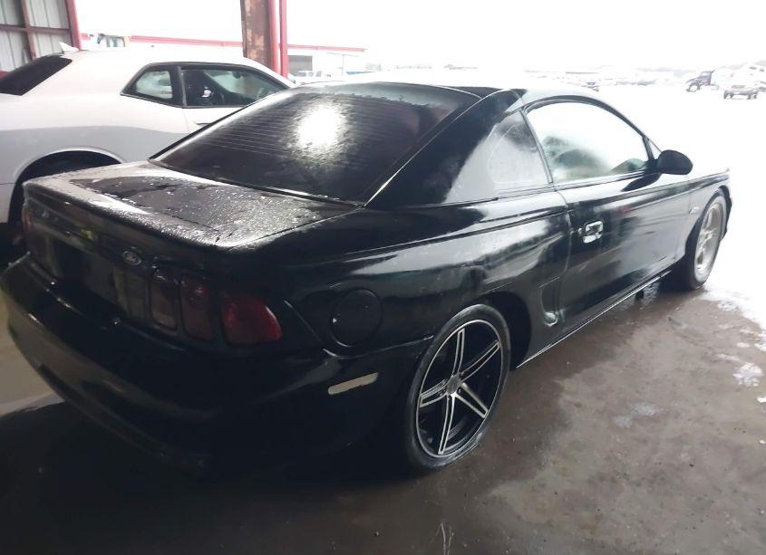 Photo 6 of 1998 Ford Mustang GT (VIN 1FAFP42X0WF228261)