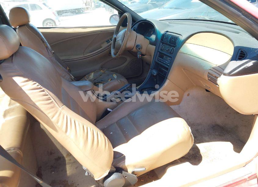 Photo 5 of 1998 Ford Mustang GT (VIN 1FAFP42X1WF191978)