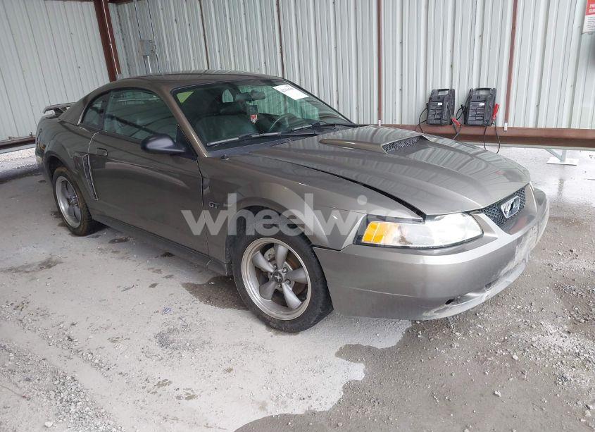 2001 Ford Mustang GT (VIN 1FAFP42X31F235570) main photo