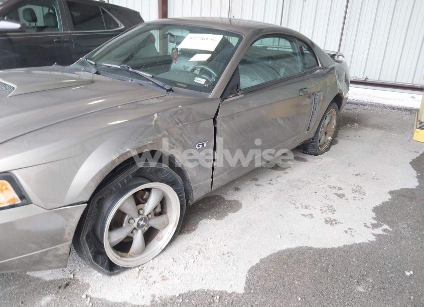 Photo 6 of 2001 Ford Mustang GT (VIN 1FAFP42X31F235570)