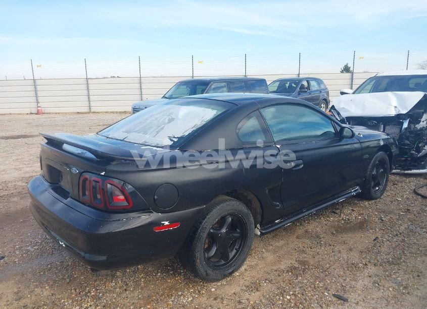 Photo 4 of 1998 Ford Mustang GT (VIN 1FAFP42X3WF104453)