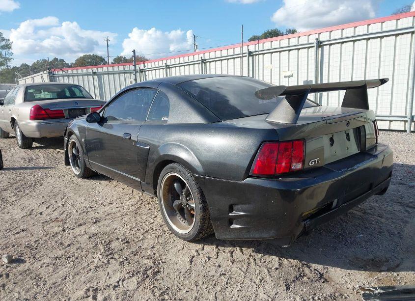 Photo 3 of 2002 Ford Mustang GT (VIN 1FAFP42X52F105145)