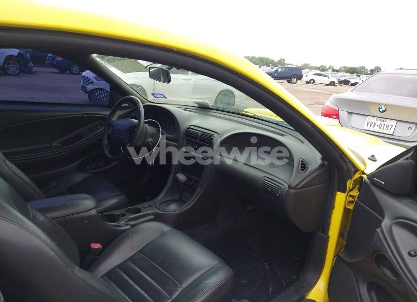 Photo 5 of 2001 Ford Mustang GT (VIN 1FAFP42X81F196894)