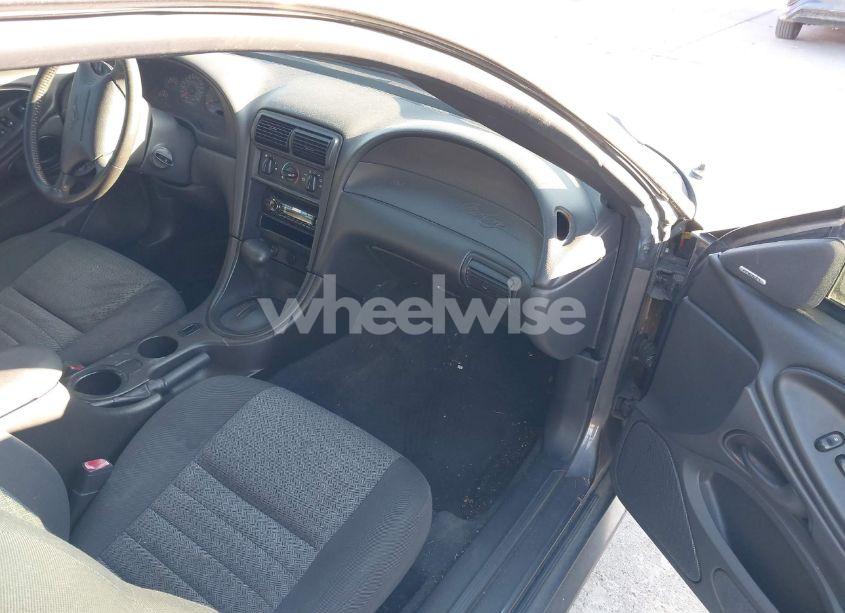 Photo 5 of 2004 Ford Mustang GT (VIN 1FAFP42X84F143617)