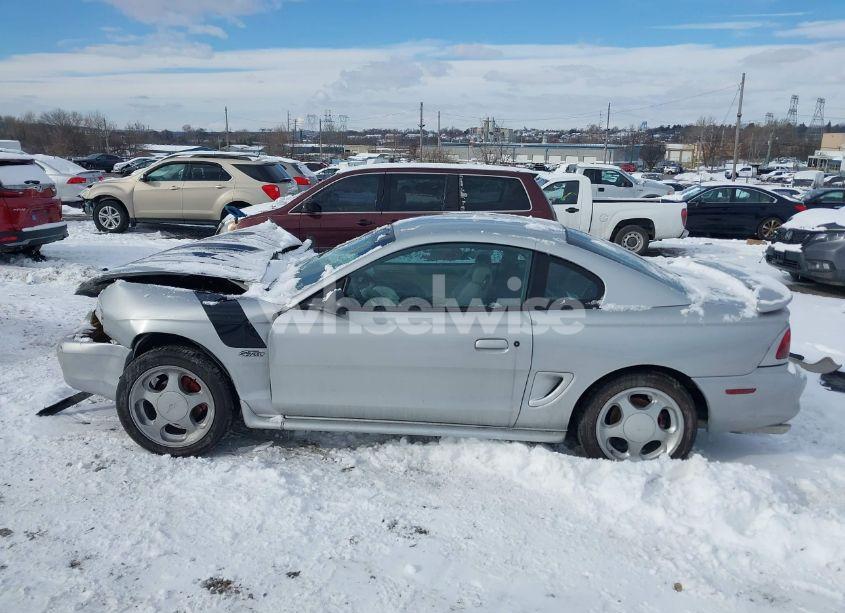 Photo 15 of 1998 Ford Mustang GT (VIN 1FAFP42XXWF182907)