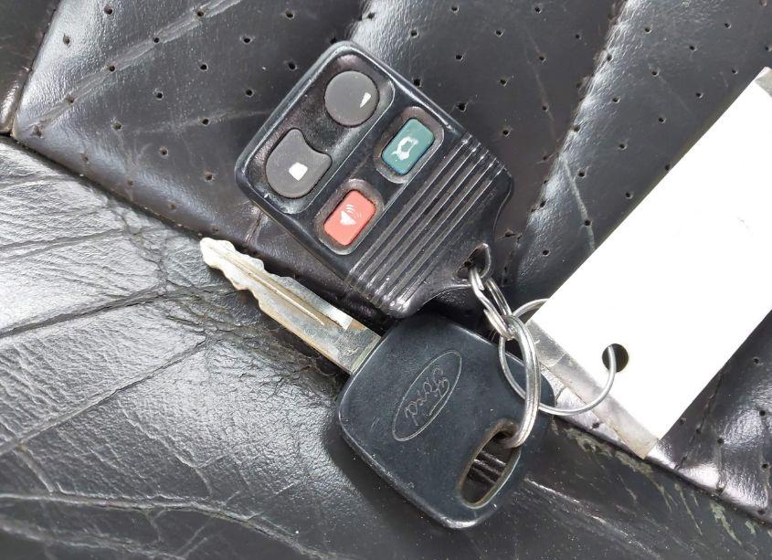 Photo 11 of 2000 Ford Mustang GT (VIN 1FAFP42XXYF295422)