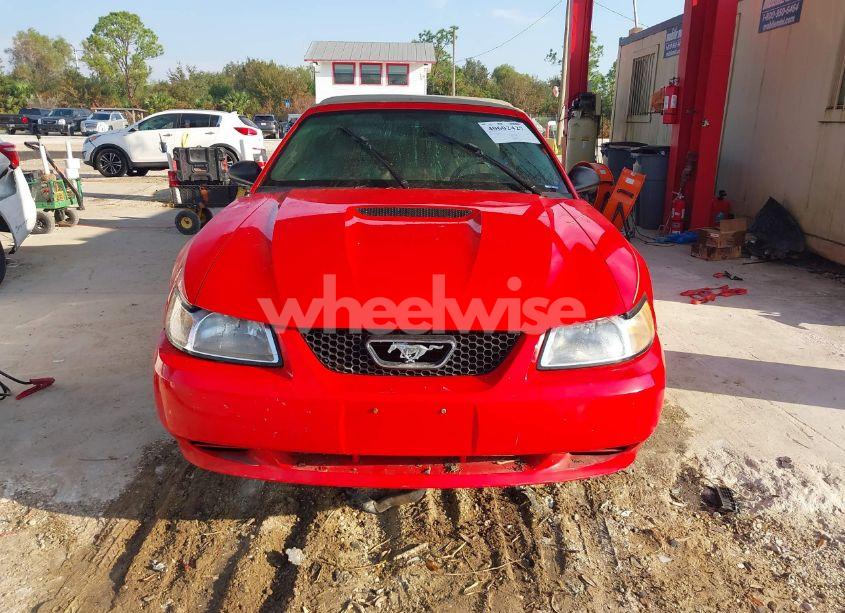 Photo 11 of 2000 Ford Mustang (VIN 1FAFP4440YF298073)