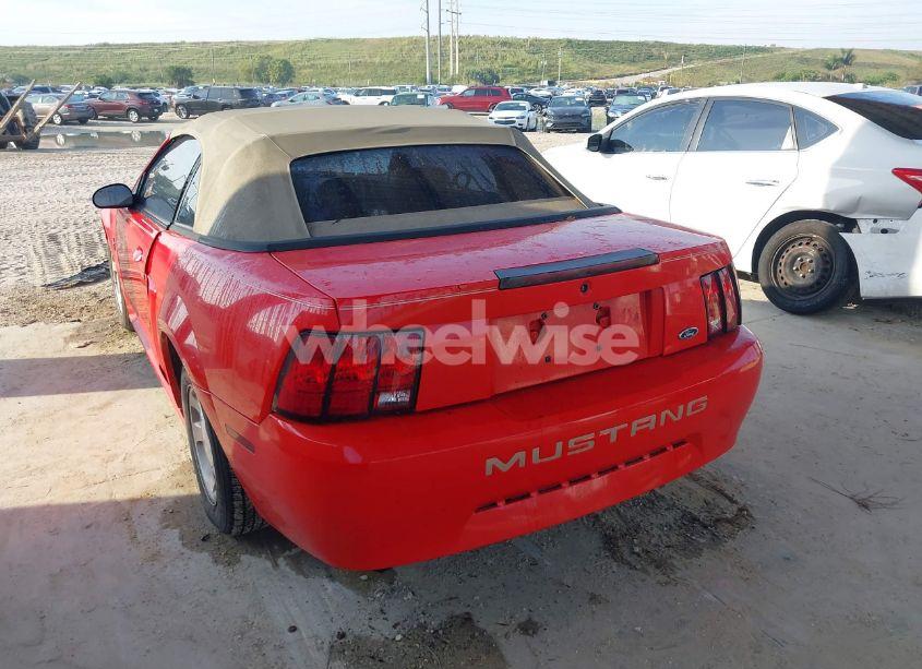 Photo 3 of 2000 Ford Mustang (VIN 1FAFP4440YF298073)