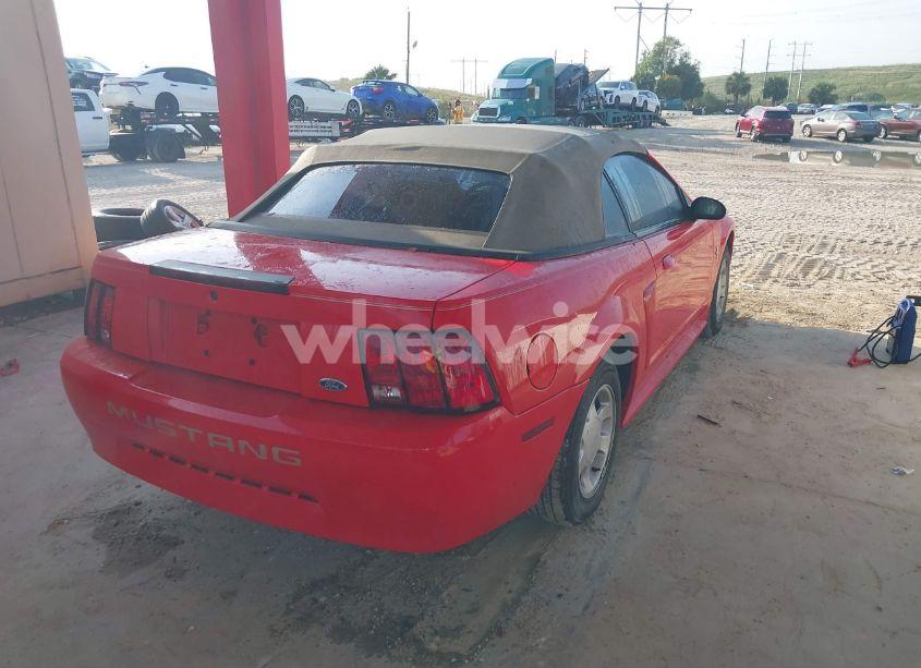 Photo 4 of 2000 Ford Mustang (VIN 1FAFP4440YF298073)