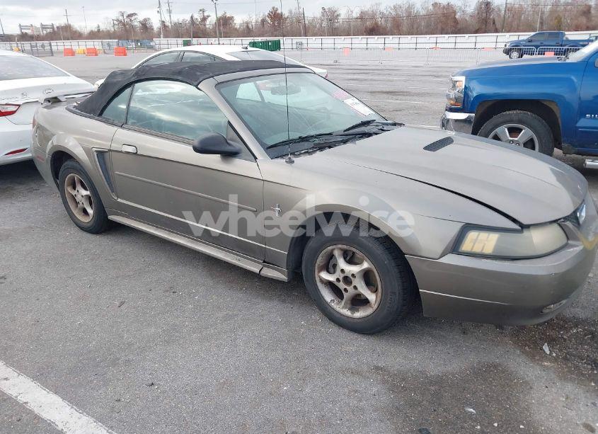 2001 Ford Mustang (VIN 1FAFP44411F138340) main photo
