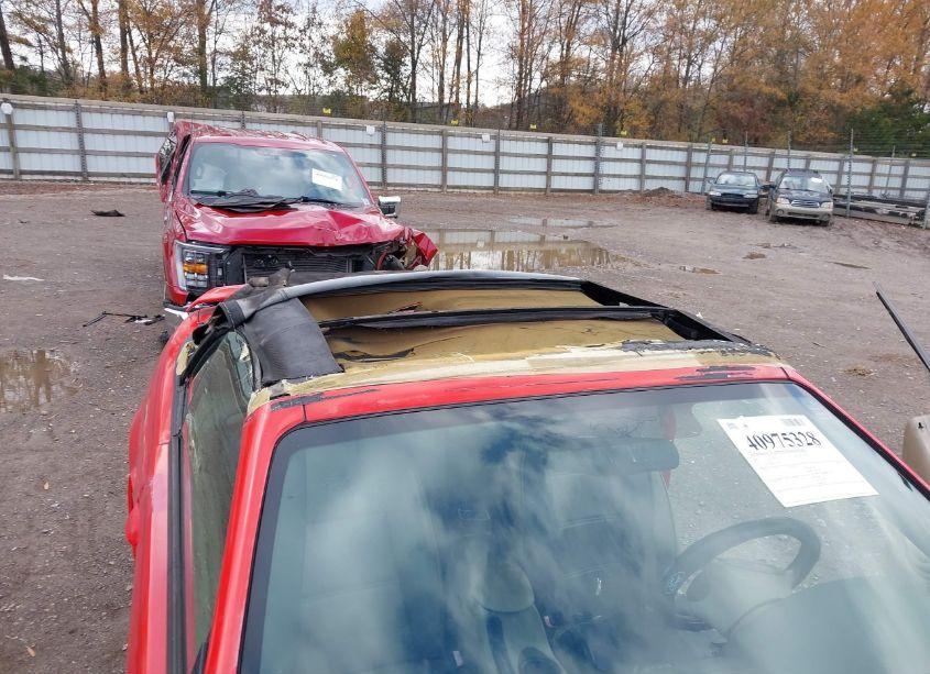 Photo 6 of 2003 Ford Mustang (VIN 1FAFP44413F362601)