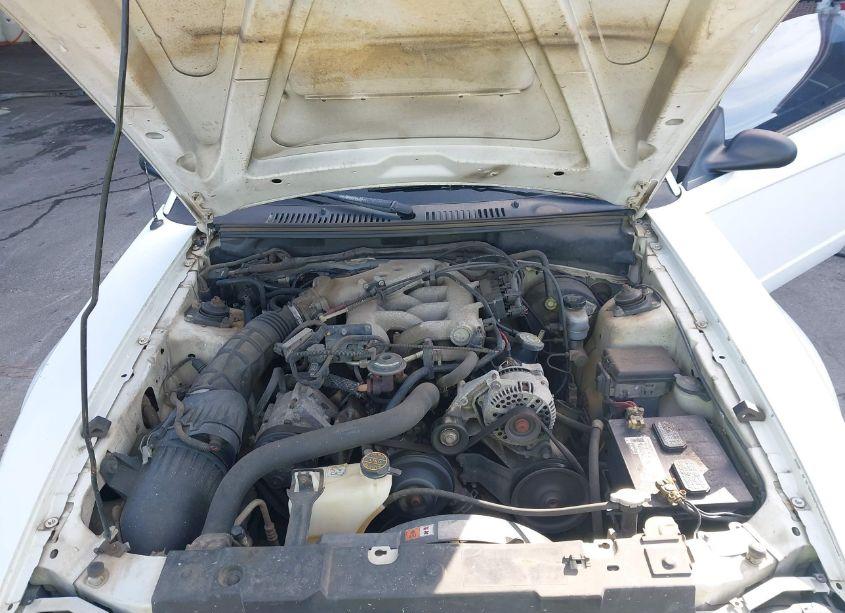 Photo 10 of 2000 Ford Mustang (VIN 1FAFP4441YF118874)