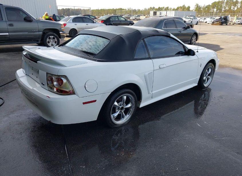 Photo 4 of 2000 Ford Mustang (VIN 1FAFP4441YF118874)
