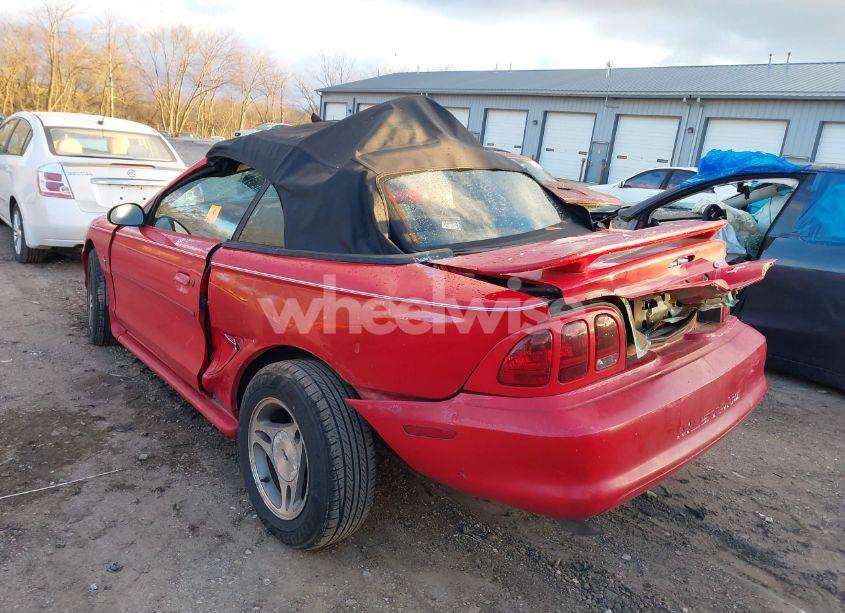 Photo 3 of 1998 Ford Mustang (VIN 1FAFP4442WF140251)