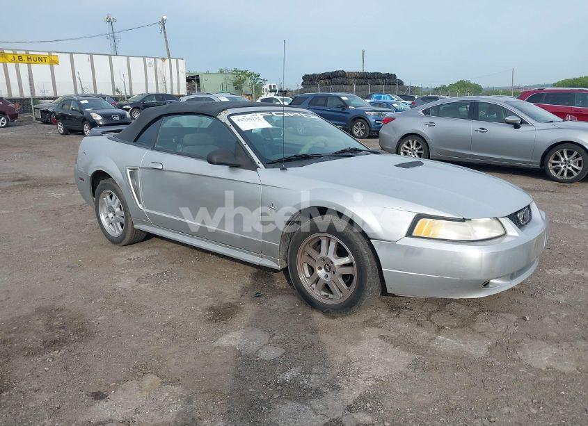 2000 Ford Mustang (VIN 1FAFP4442YF171230) main photo