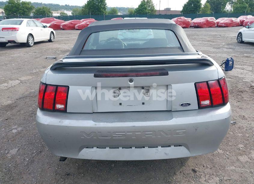Photo 16 of 2000 Ford Mustang (VIN 1FAFP4442YF171230)