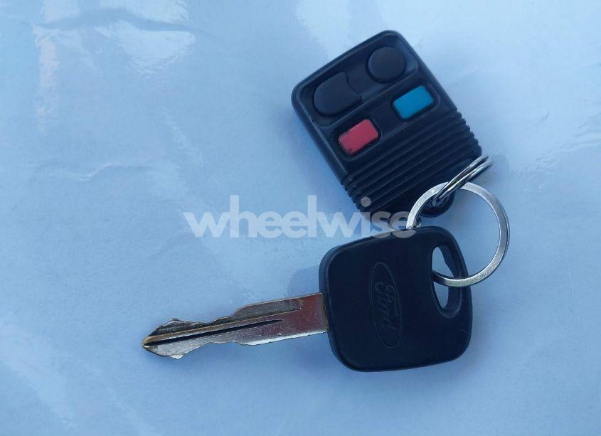 Photo 11 of 2001 Ford Mustang (VIN 1FAFP44431F193503)