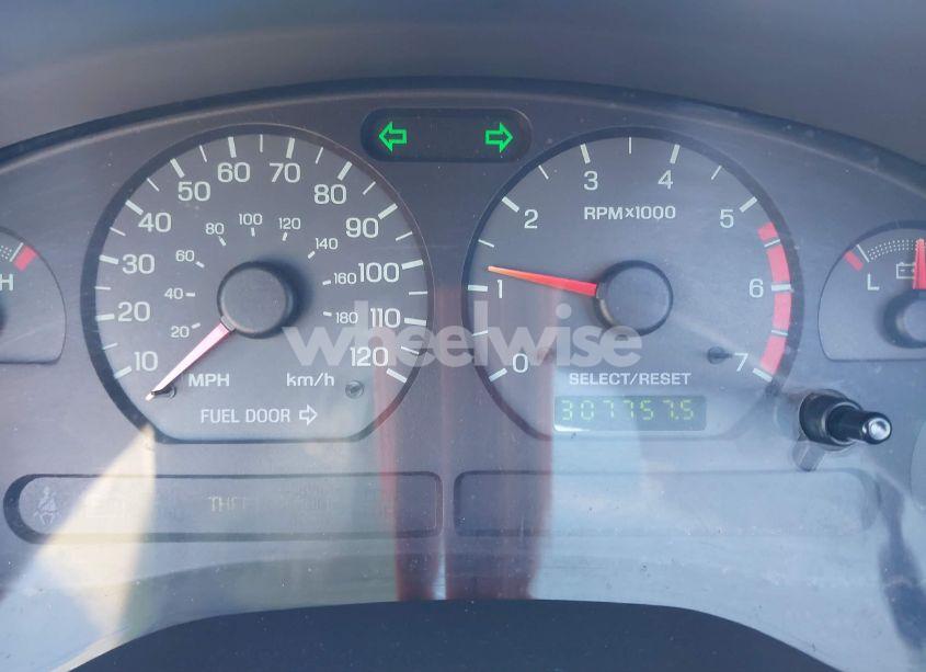 Photo 7 of 2001 Ford Mustang (VIN 1FAFP44431F193503)