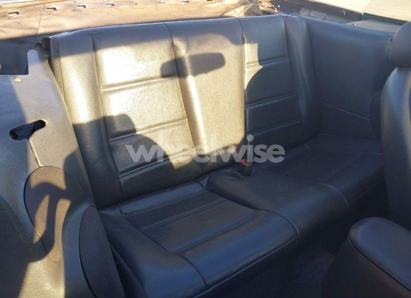 Photo 8 of 2001 Ford Mustang (VIN 1FAFP44431F193503)